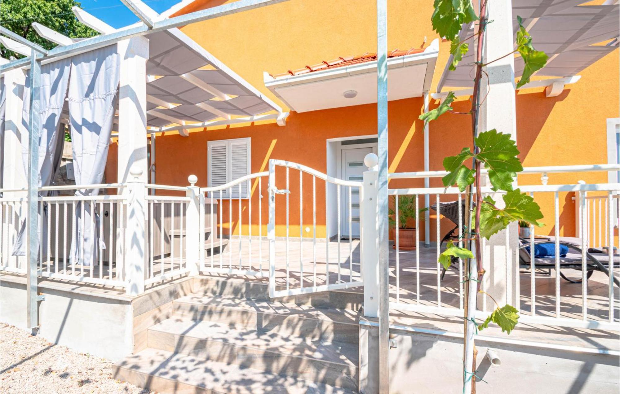 Nice Apartment In Orebic With House Sea View Exterior photo