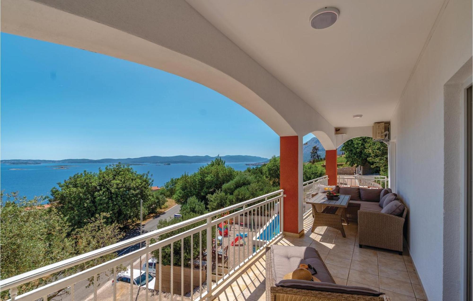 Nice Apartment In Orebic With House Sea View Exterior photo